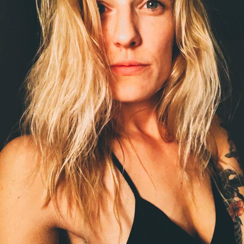 Meet your Posher, Macie